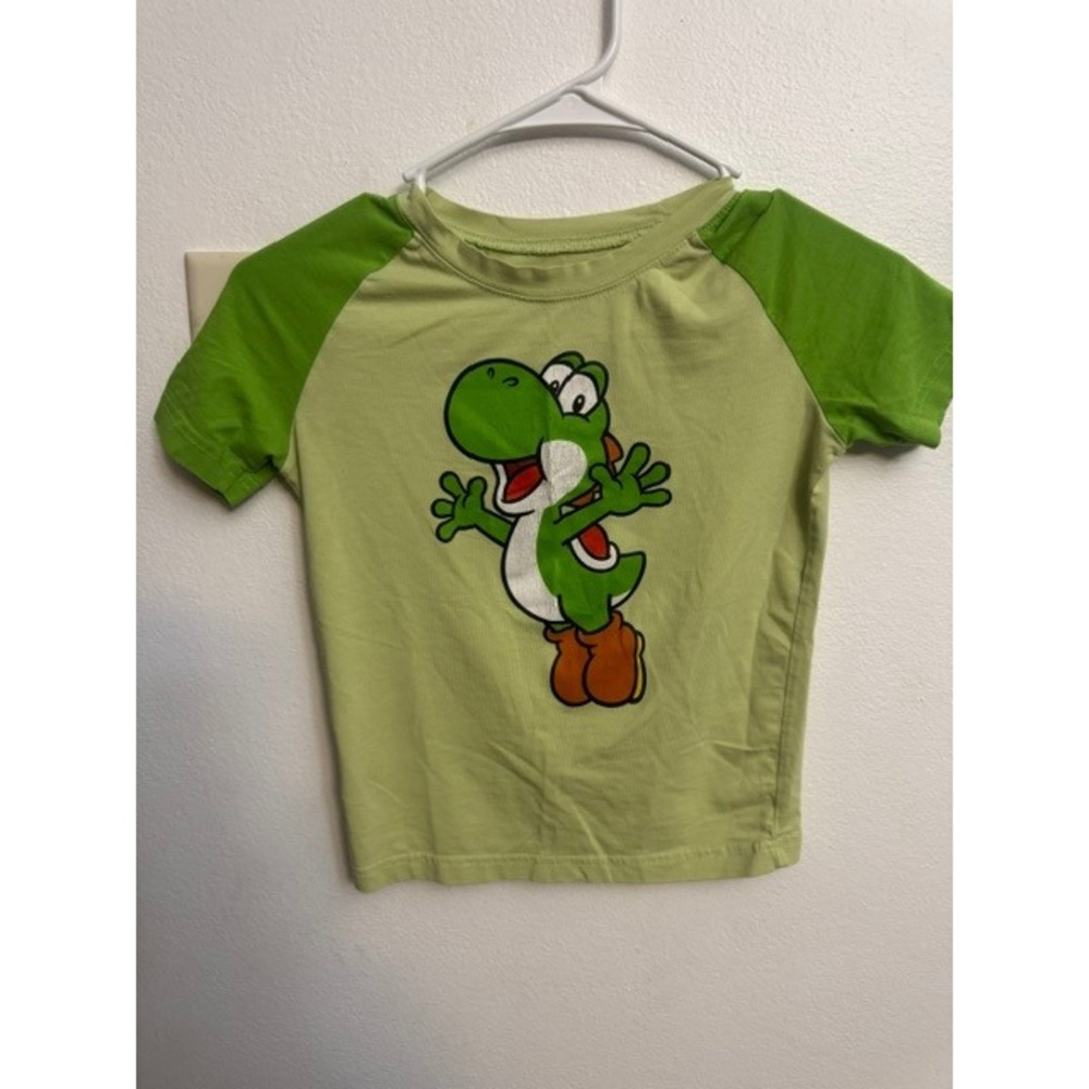 Super Nintendo World Universal Studios Yoshi Green Raglan Graphic T Youth 12 (F)